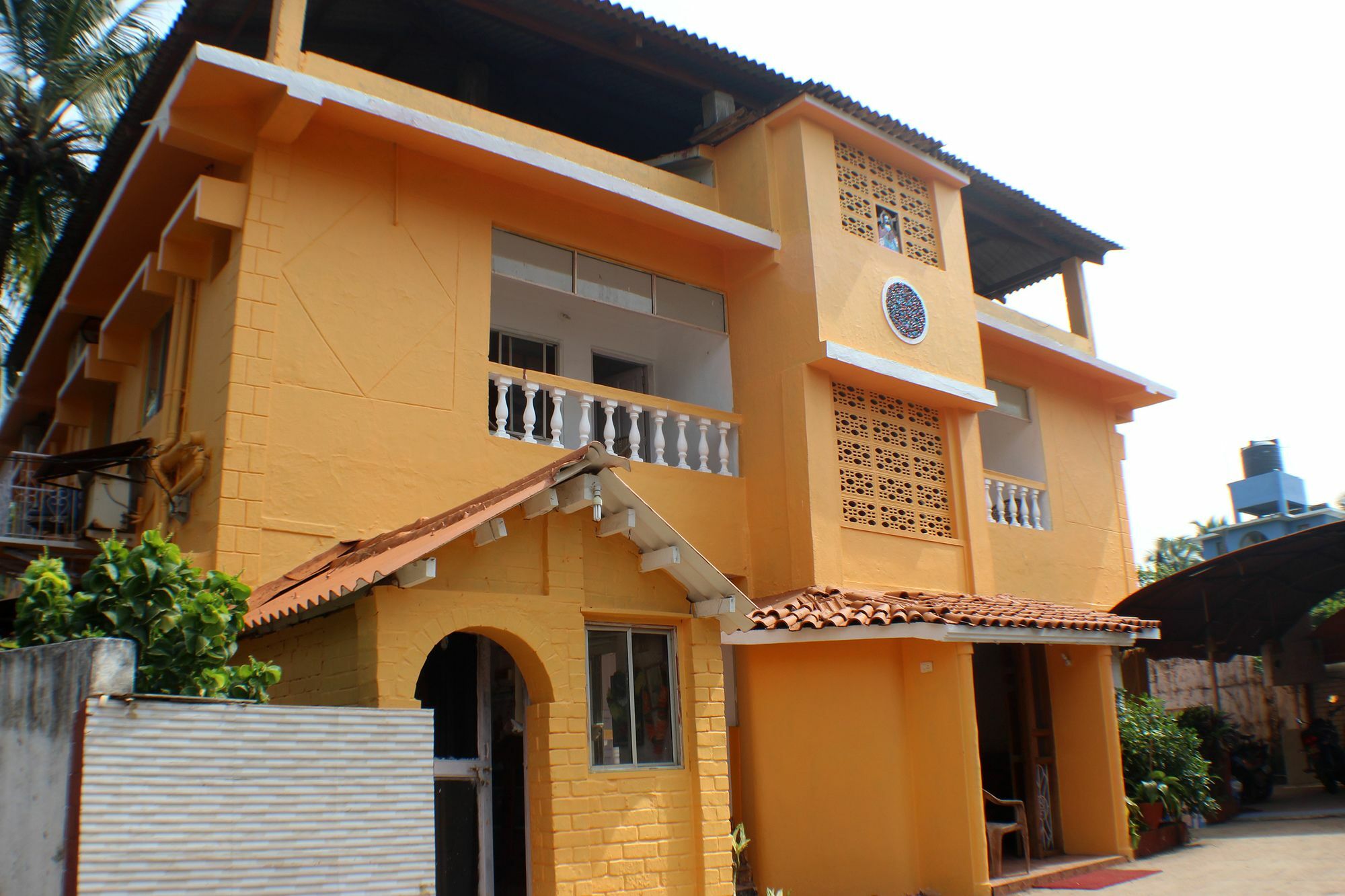 Ave Maria Guest House Кандолим Екстериор снимка
